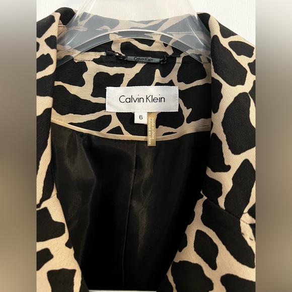 Calvin Klein set - skirt and jacket - Picture 2 of 3